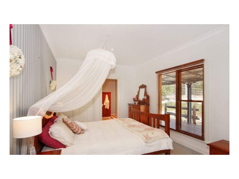 83 Ursula Road, Armidale NSW 2350