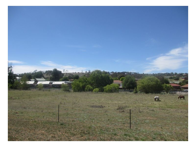 Lot 6, 16-30 Madgewick Drive, Armidale NSW 2350