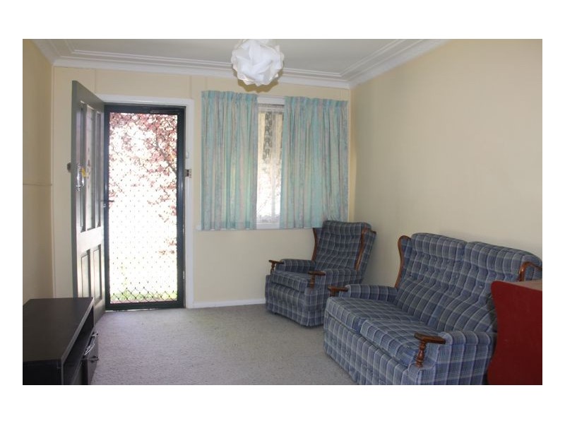 2/75 Dumaresq Street, Armidale NSW 2350