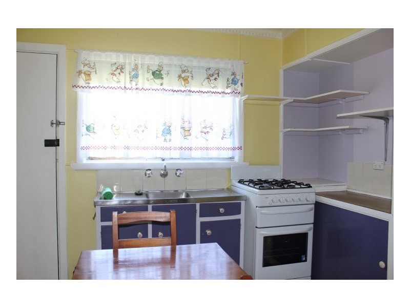 2/75 Dumaresq Street, Armidale NSW 2350