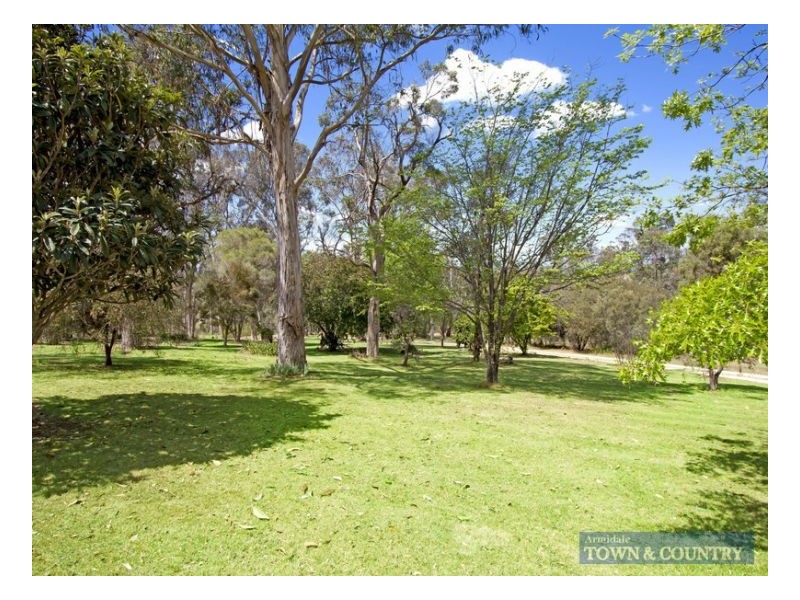 19 Rowlands, Armidale NSW 2350