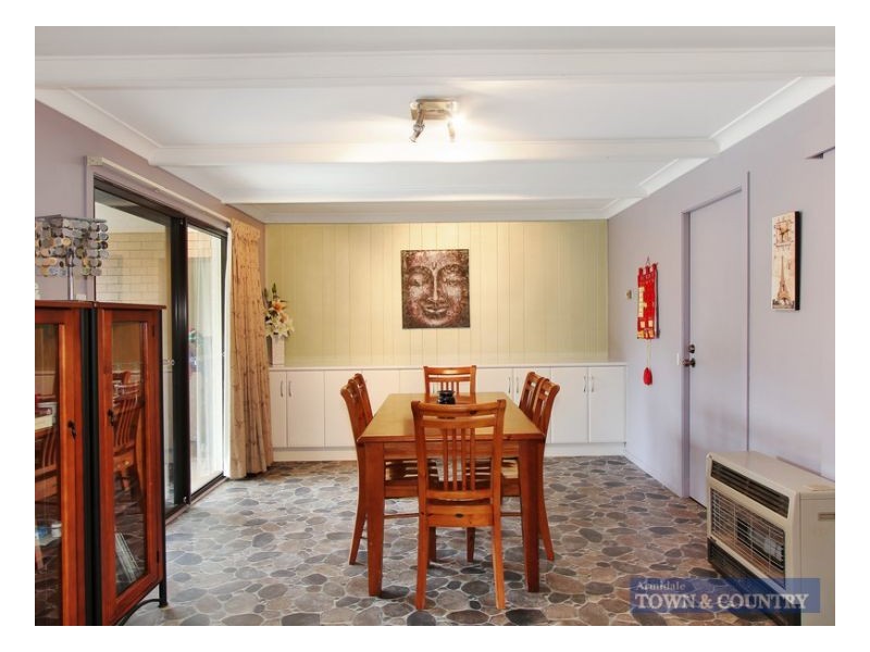 6 Tamar Place, Armidale NSW 2350