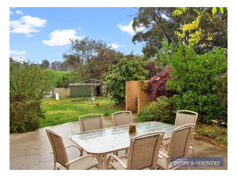 6 Tamar Place, Armidale NSW 2350