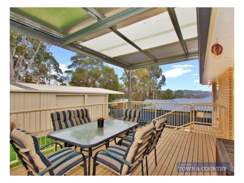 17 McCarthy Crescest, Armidale NSW 2350