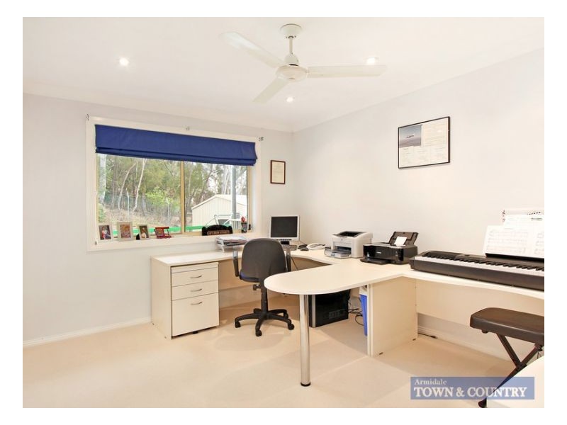 17 McCarthy Crescest, Armidale NSW 2350