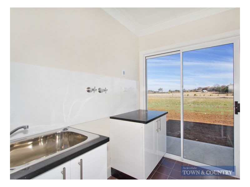 1-3 Post Way, Armidale NSW 2350