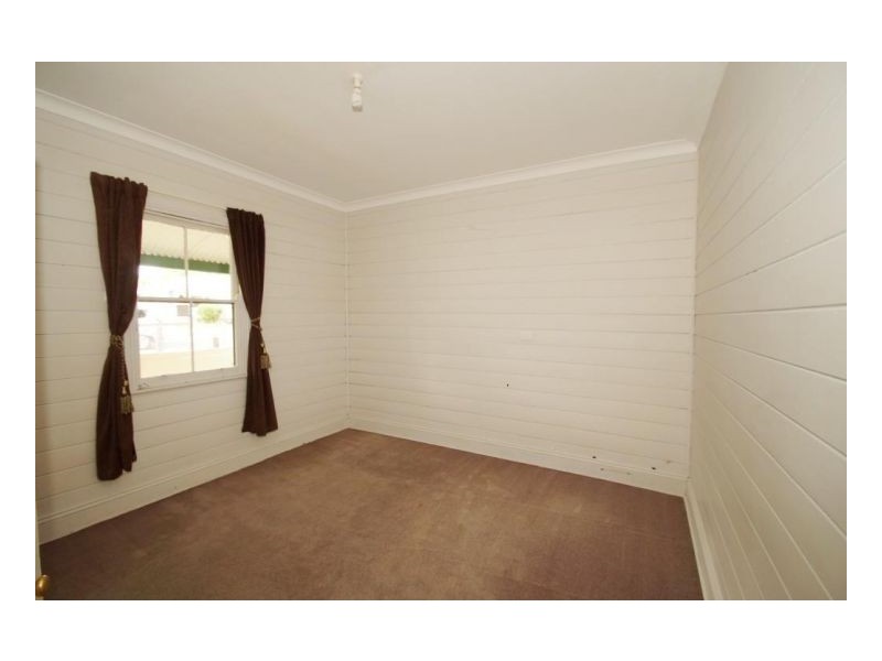 75 Mossman Street, Armidale NSW 2350