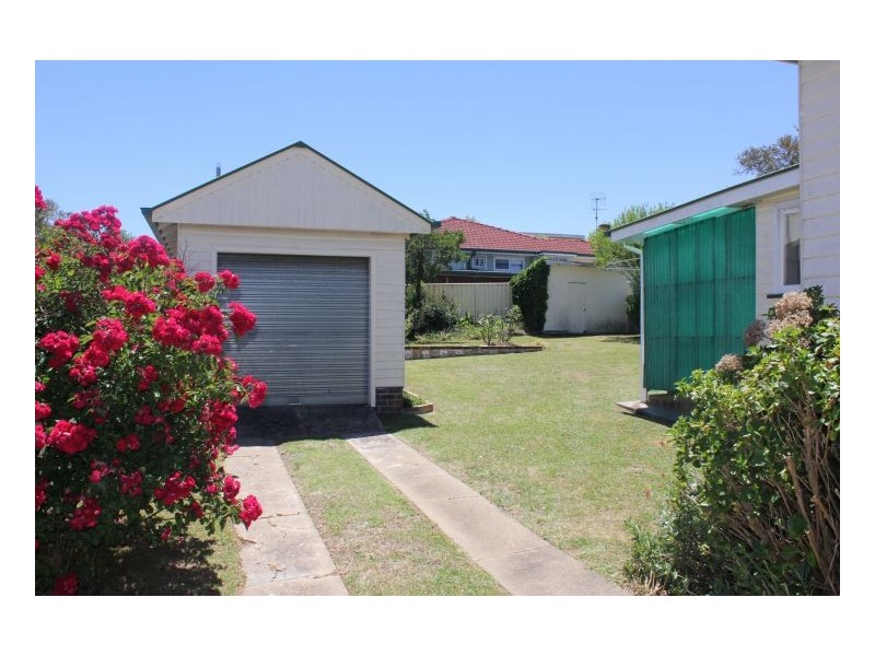 44 Taylor Street, Armidale NSW 2350