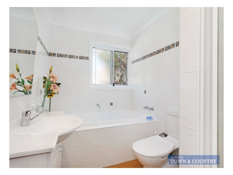 6 Turner Street, Armidale NSW 2350