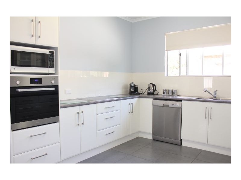 25 Tancredi Street, Armidale NSW 2350