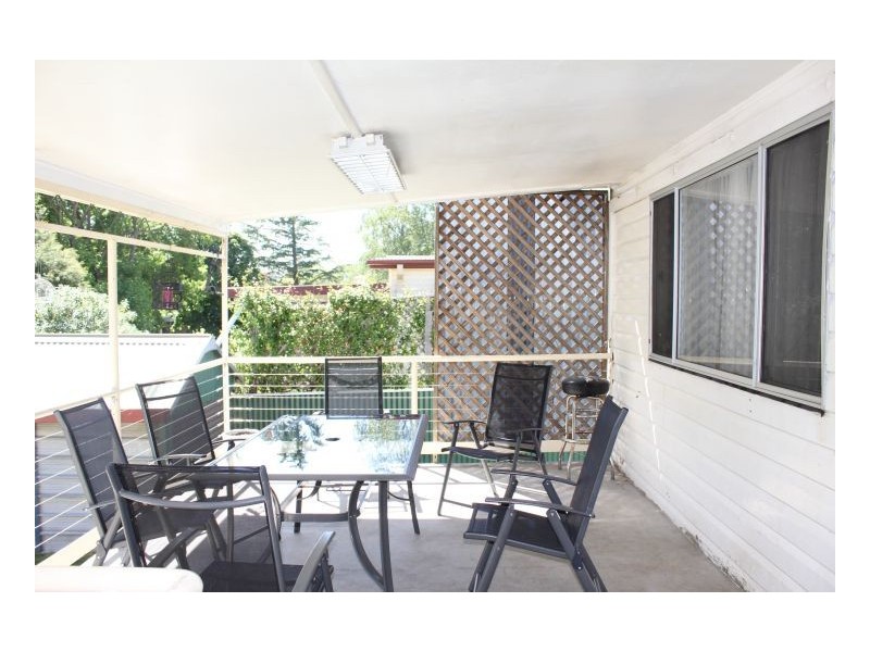 25 Tancredi Street, Armidale NSW 2350