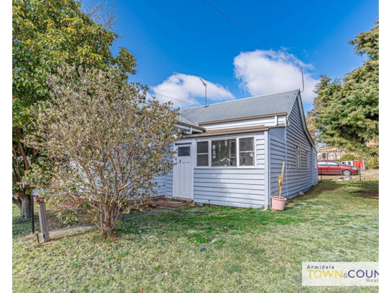 50 Claude Street, Armidale NSW 2350