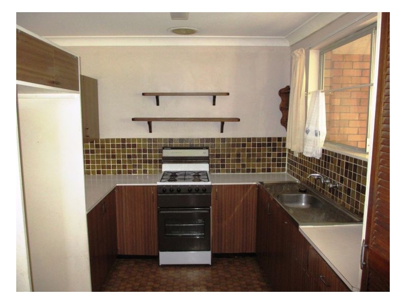 2/5 Oak Tree Drive, Armidale NSW 2350