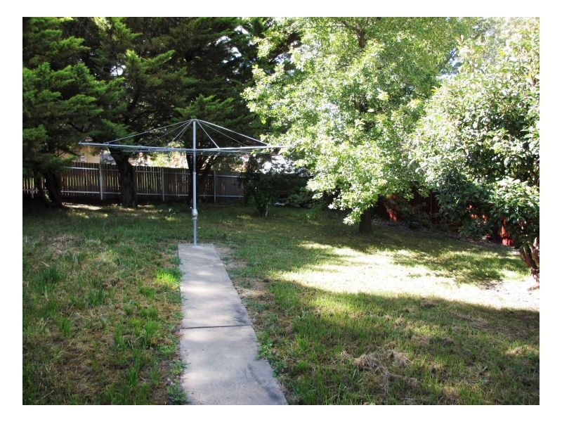 2/5 Oak Tree Drive, Armidale NSW 2350