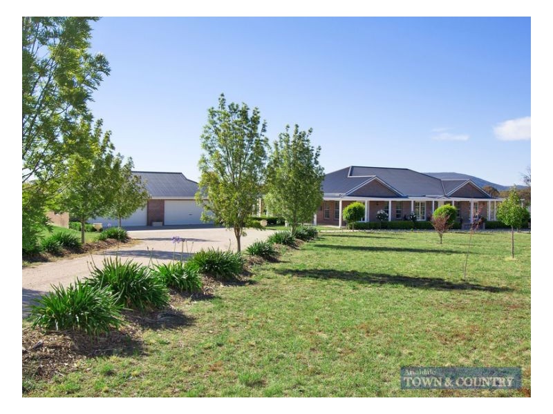 59 Weaver Ridge Road, Armidale NSW 2350