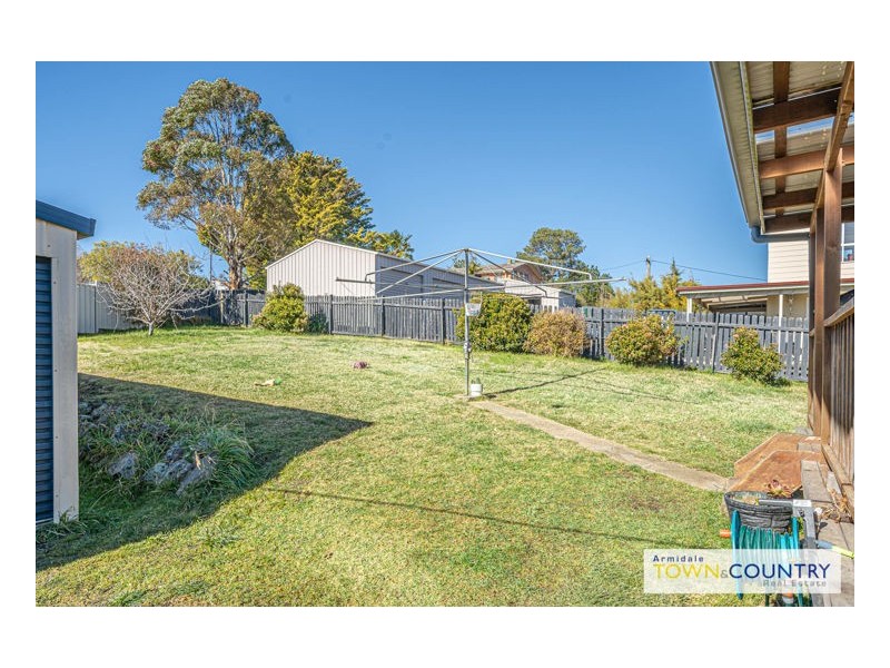 31 Malpas Street, Guyra NSW 2365
