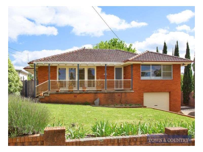 1 College Avenue, Armidale NSW 2350
