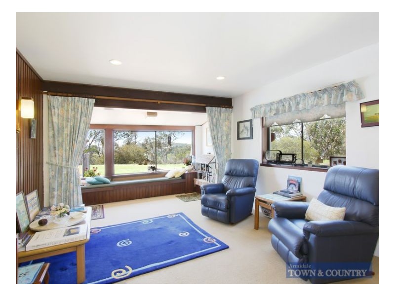 19 Rowlands Road, Armidale NSW 2350