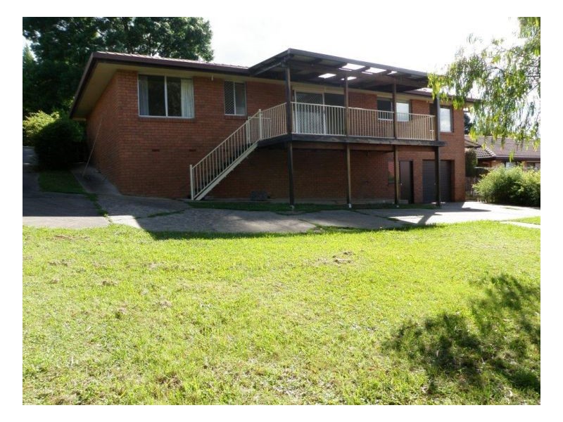 5 Av Green Street, Armidale NSW 2350