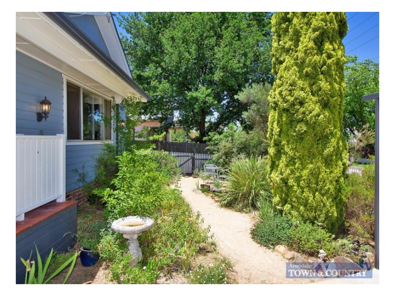 61 Newton Street, Armidale NSW 2350