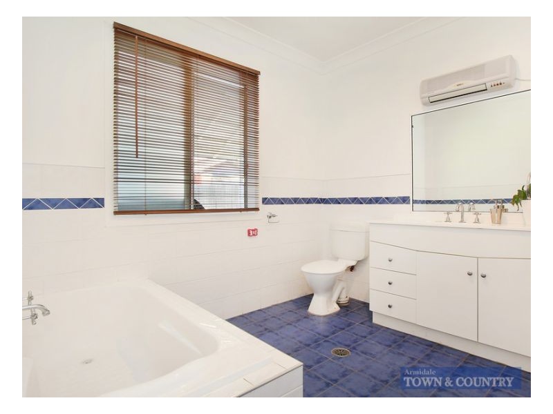 61 Newton Street, Armidale NSW 2350