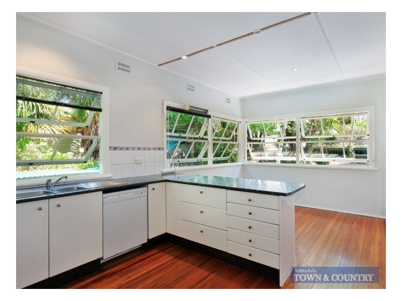 3 Quin Avenue, Armidale NSW 2350