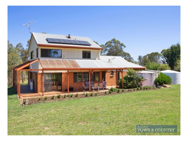 33 Tulong Road, Armidale NSW 2350