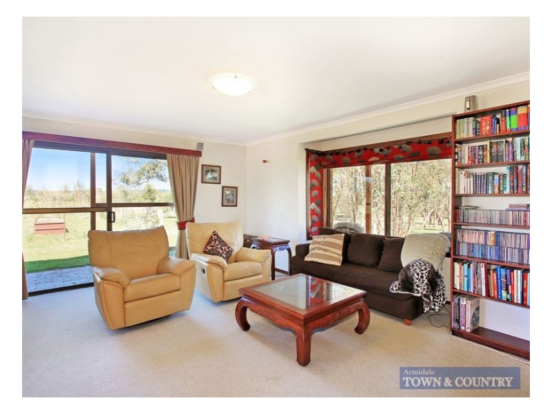 33 Tulong Road, Armidale NSW 2350