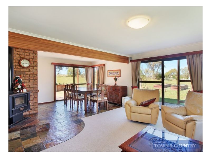 33 Tulong Road, Armidale NSW 2350