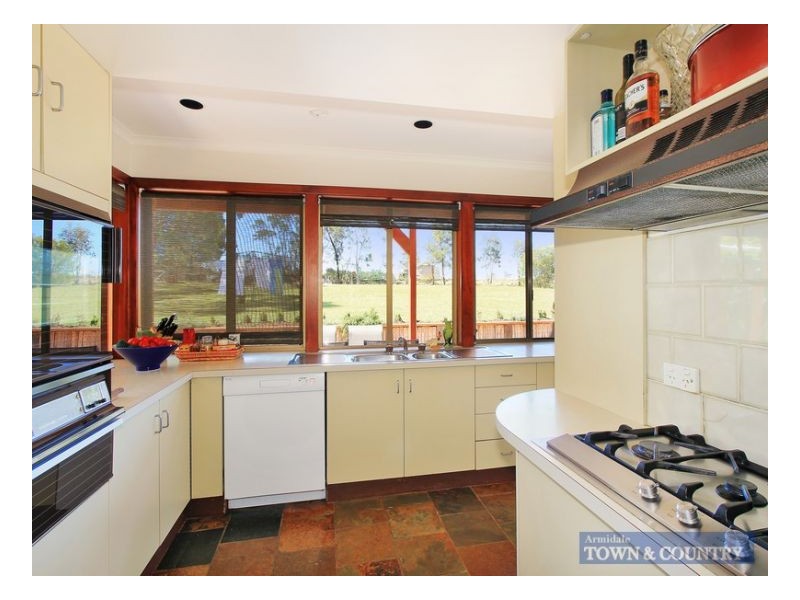 33 Tulong Road, Armidale NSW 2350