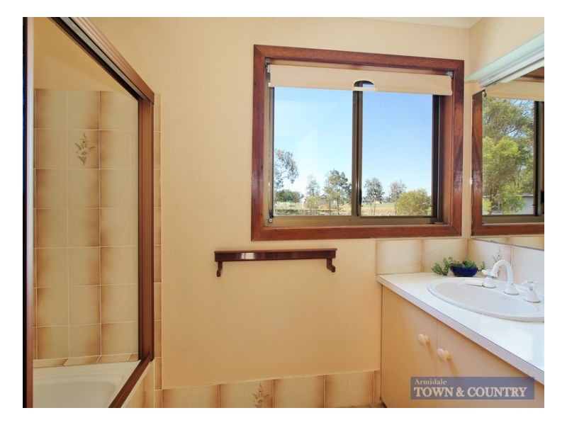 33 Tulong Road, Armidale NSW 2350