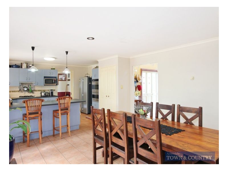 1. Manning Court, Armidale NSW 2350