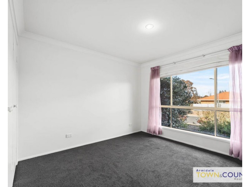 12 Evangelene Crescent, Armidale NSW 2350