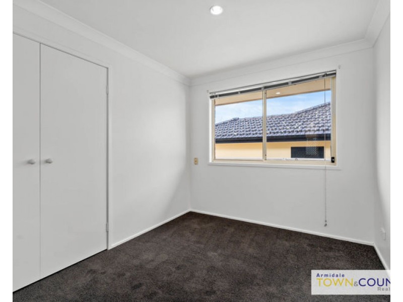 12 Evangelene Crescent, Armidale NSW 2350