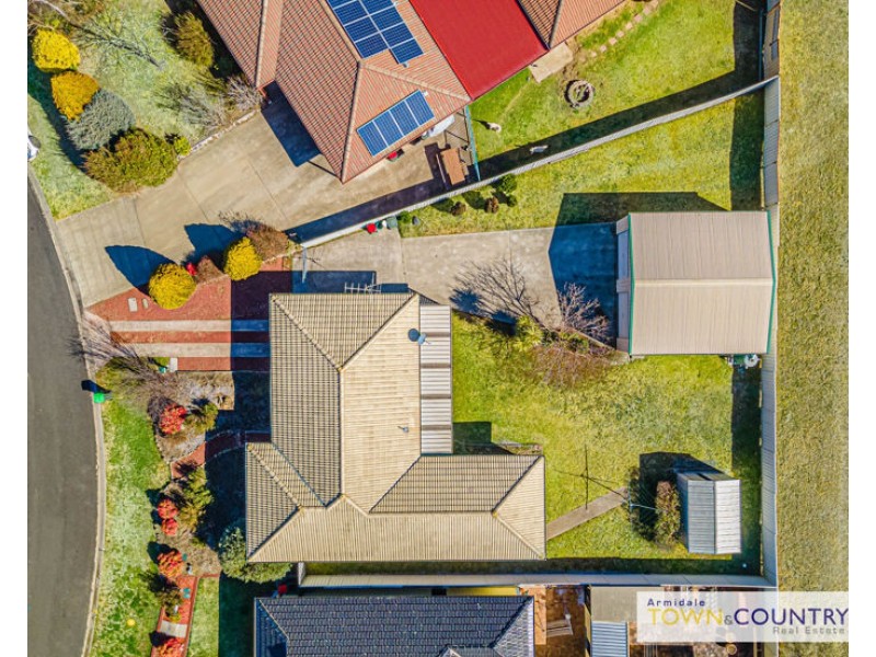 12 Evangelene Crescent, Armidale NSW 2350