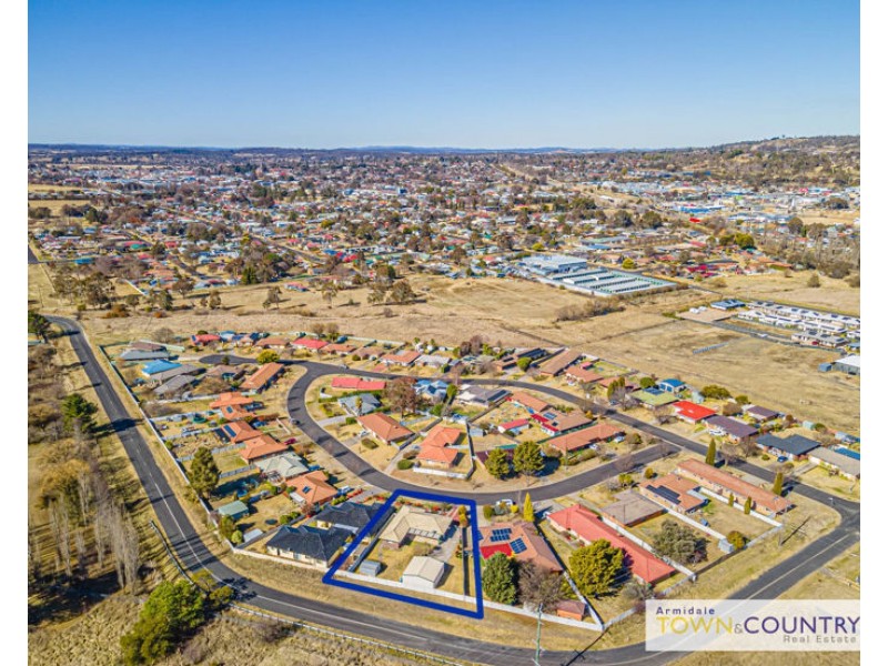 12 Evangelene Crescent, Armidale NSW 2350