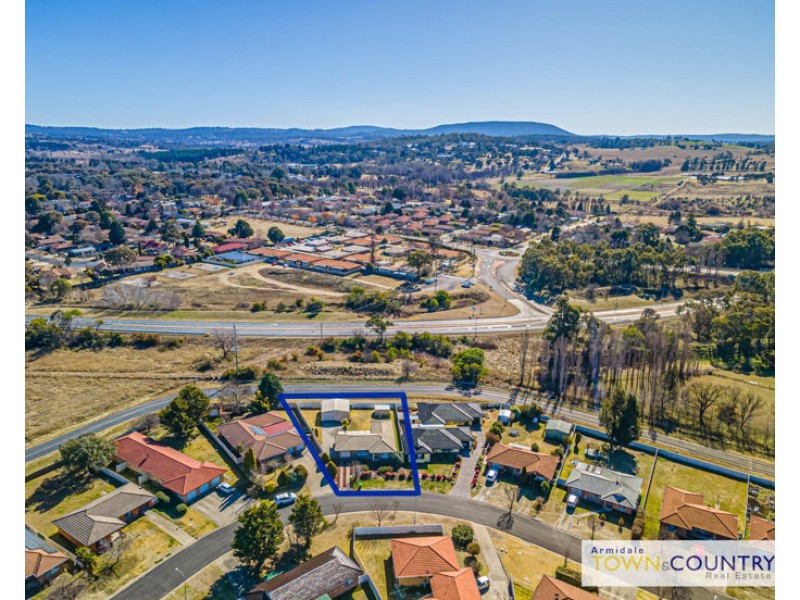 12 Evangelene Crescent, Armidale NSW 2350