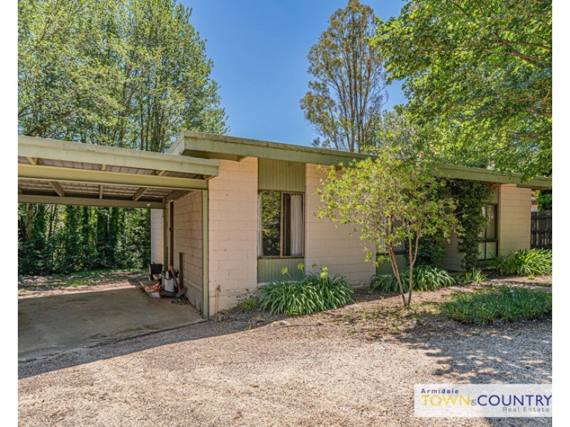 1/18 Nyssa Street, Armidale NSW 2350