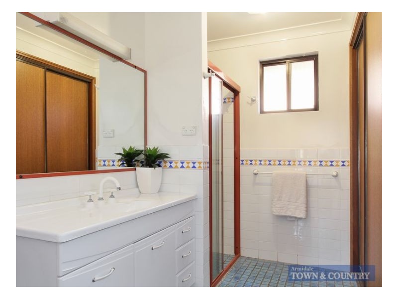 79 Pinegrove, Armidale NSW 2350