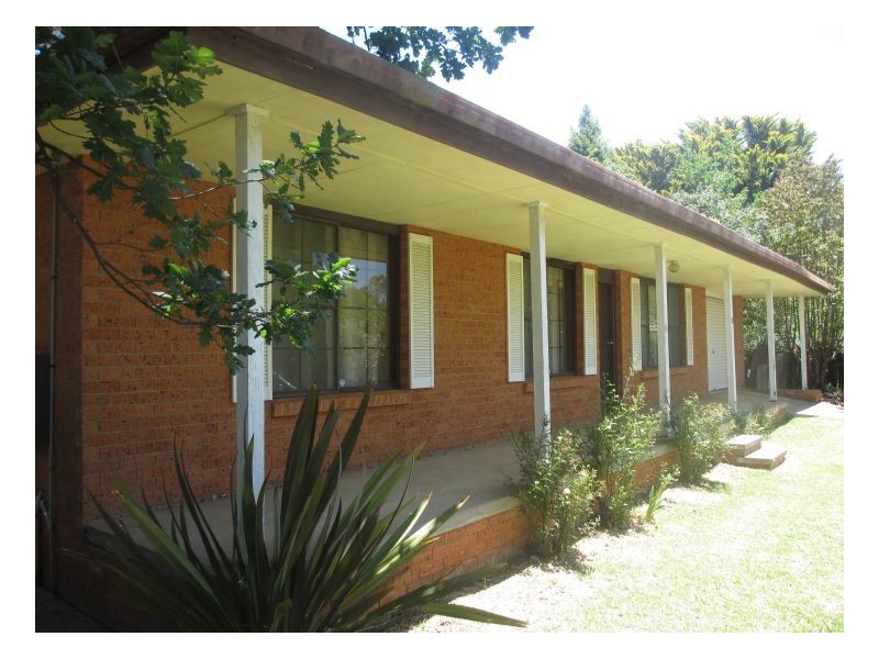 8 Hawthorne Close, Armidale NSW 2350