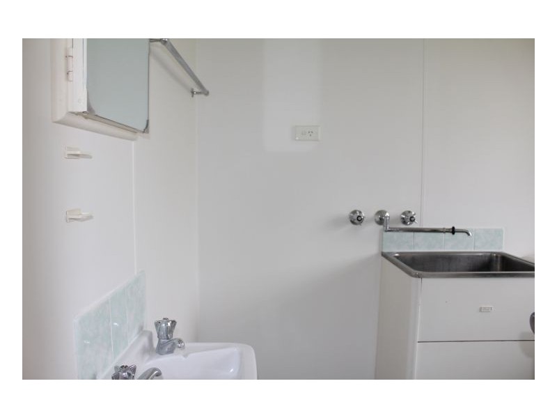 8/198 Canambe Street, Armidale NSW 2350