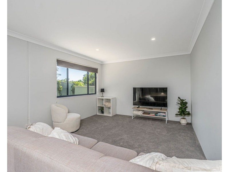 2/6 Grills Place, Armidale NSW 2350