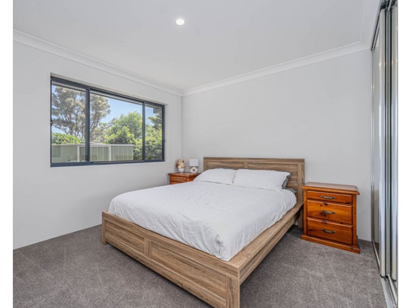 2/6 Grills Place, Armidale NSW 2350