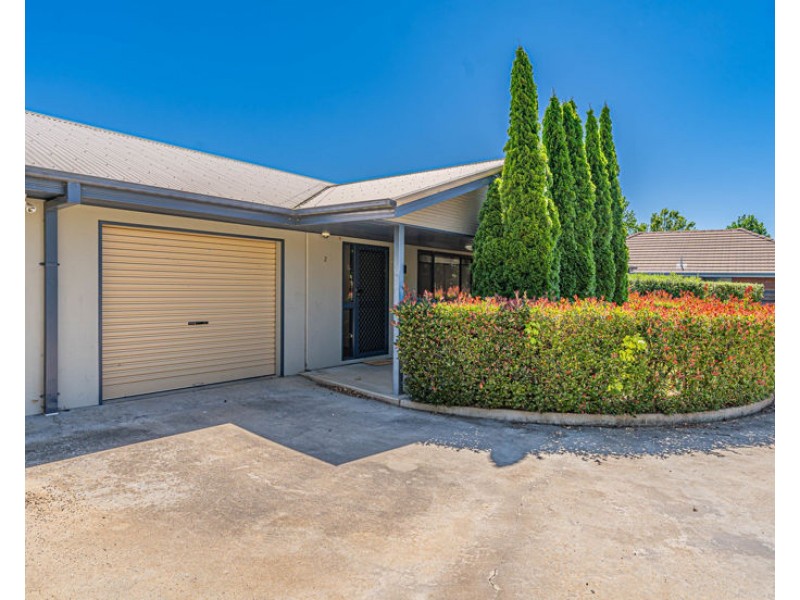 2/6 Grills Place, Armidale NSW 2350