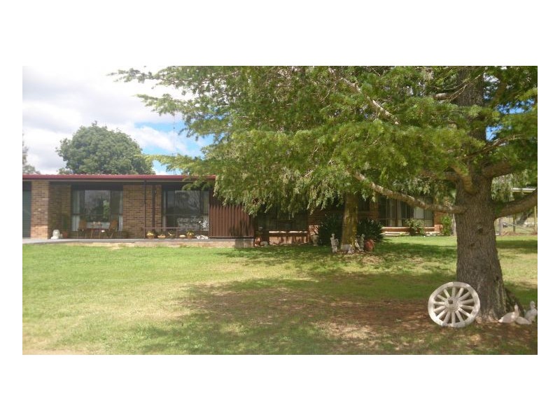 57 Blanch Road, Armidale NSW 2350