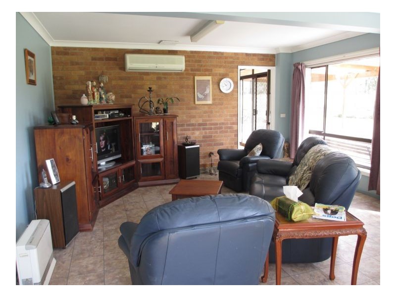 57 Blanch Road, Armidale NSW 2350