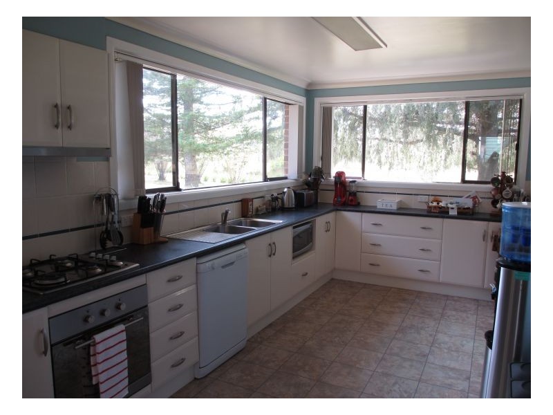 57 Blanch Road, Armidale NSW 2350