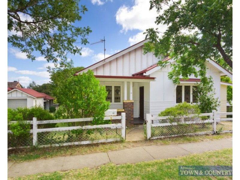 135 Mann Street, Armidale NSW 2350