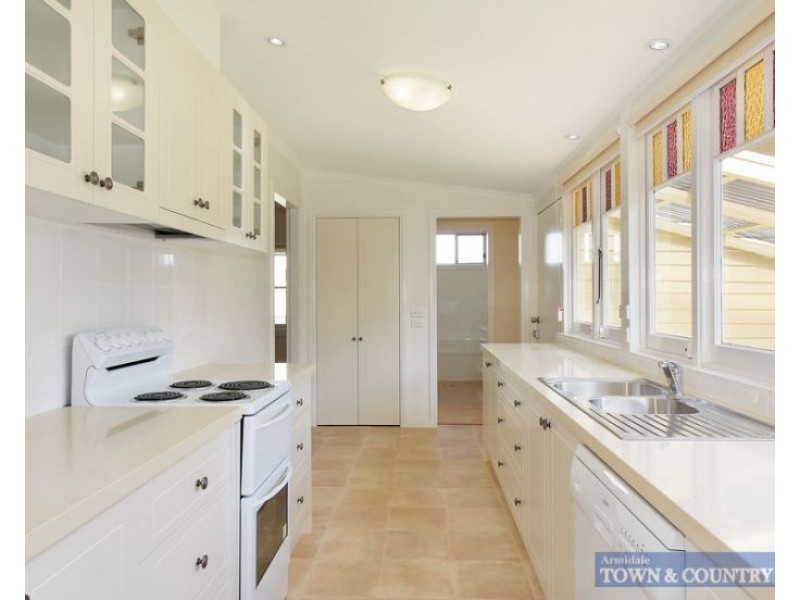 135 Mann Street, Armidale NSW 2350