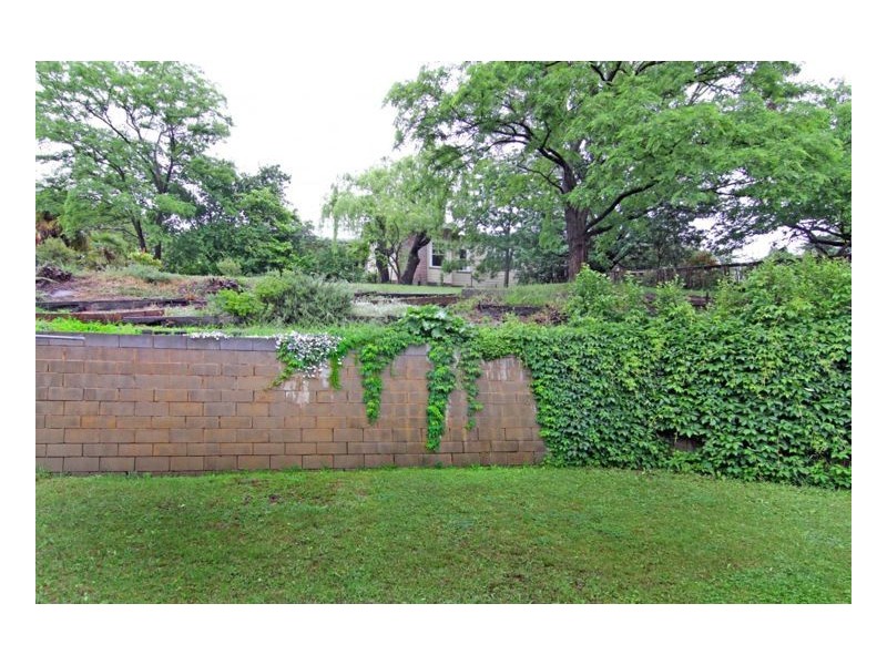 14 Curtis Street, Armidale NSW 2350